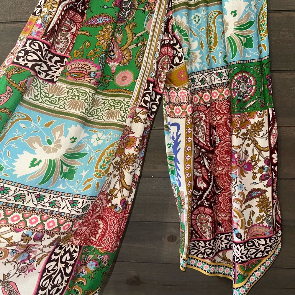 ANTHROPOLOGIE Patchwork Print Wide leg pants. - Picture 5 of 7